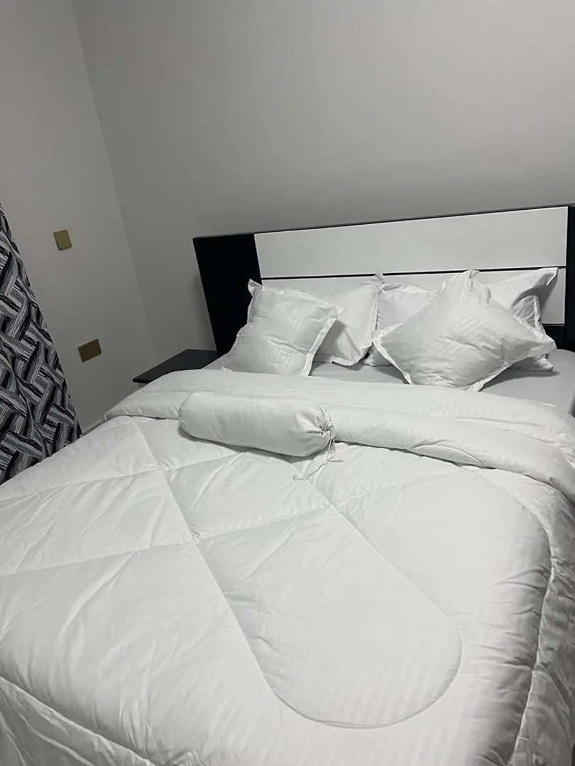 Executive Apartments 캄팔라