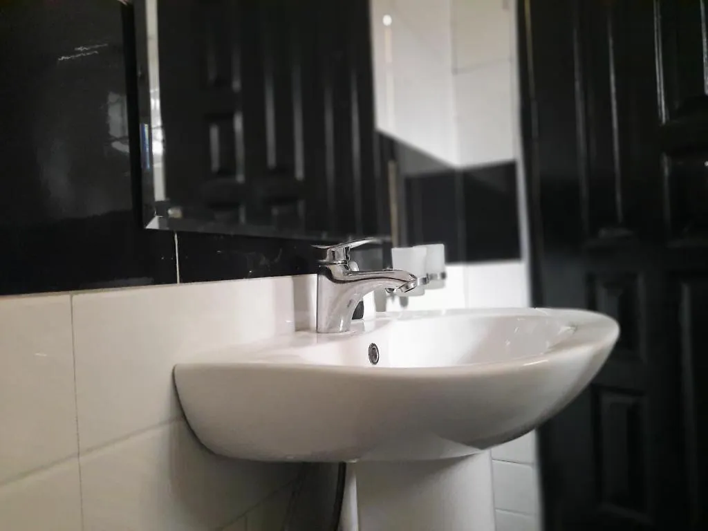 Executive Apartments 캄팔라 우간다